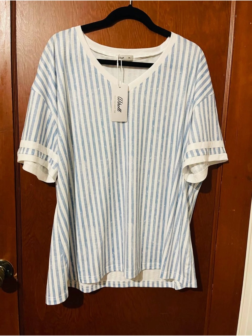 Wiholl Striped V-Neck T-Shirt Size 2XL